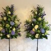 blue hydrangea rose green vibernum wedding pedestal 03 03 17